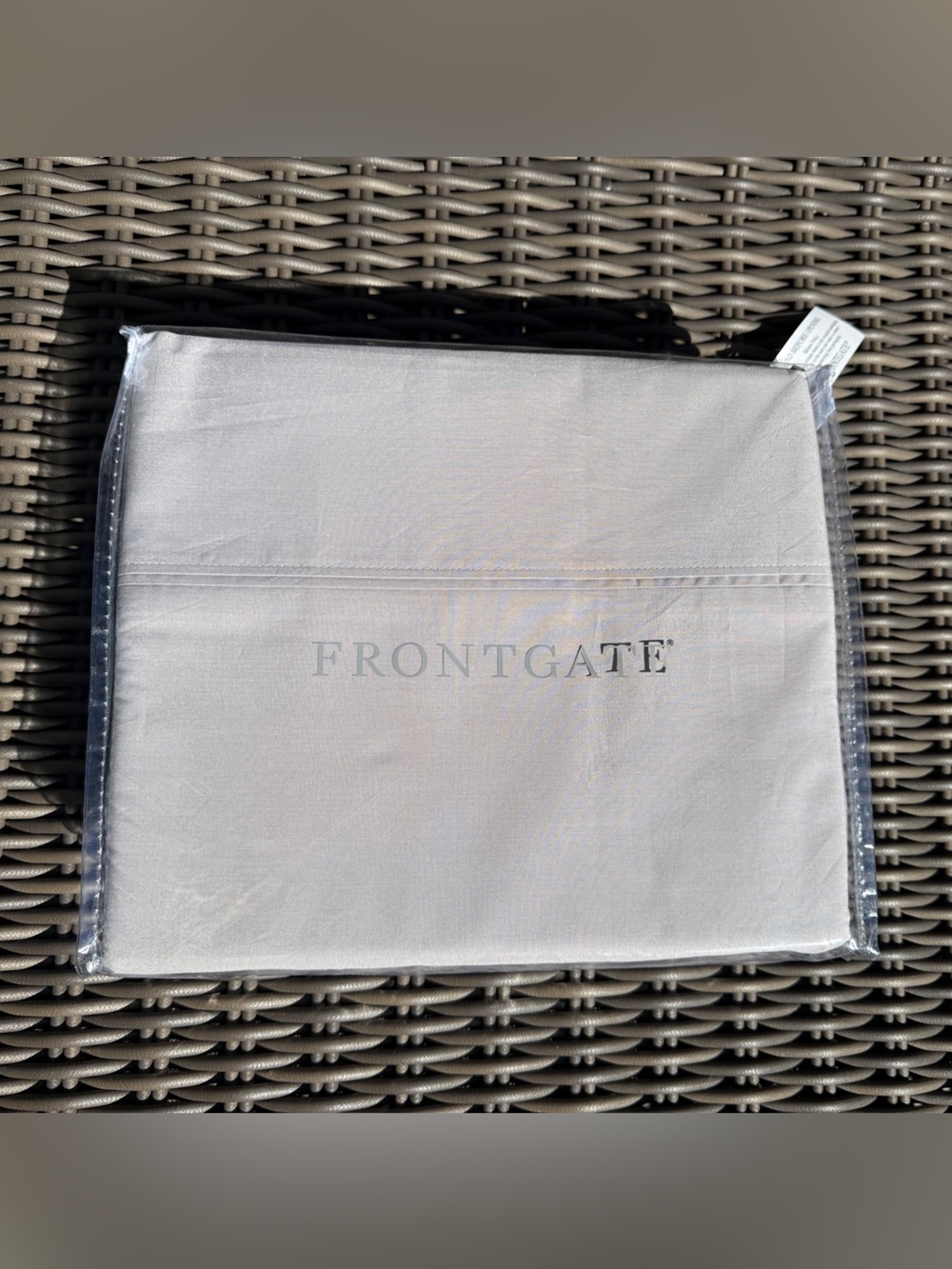 Frontgate Resort Classic Pintuck Sheet Set - NWT